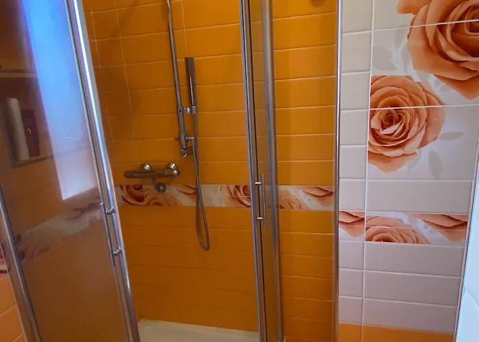 The Terrace Overlooking The Ionian Sea 罗切拉伊奥尼卡